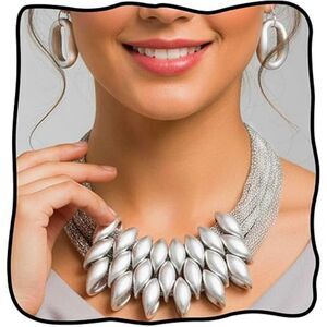 Statement Necklace Set Gold Leaf Design Chain Matching Drop Earrings for Women